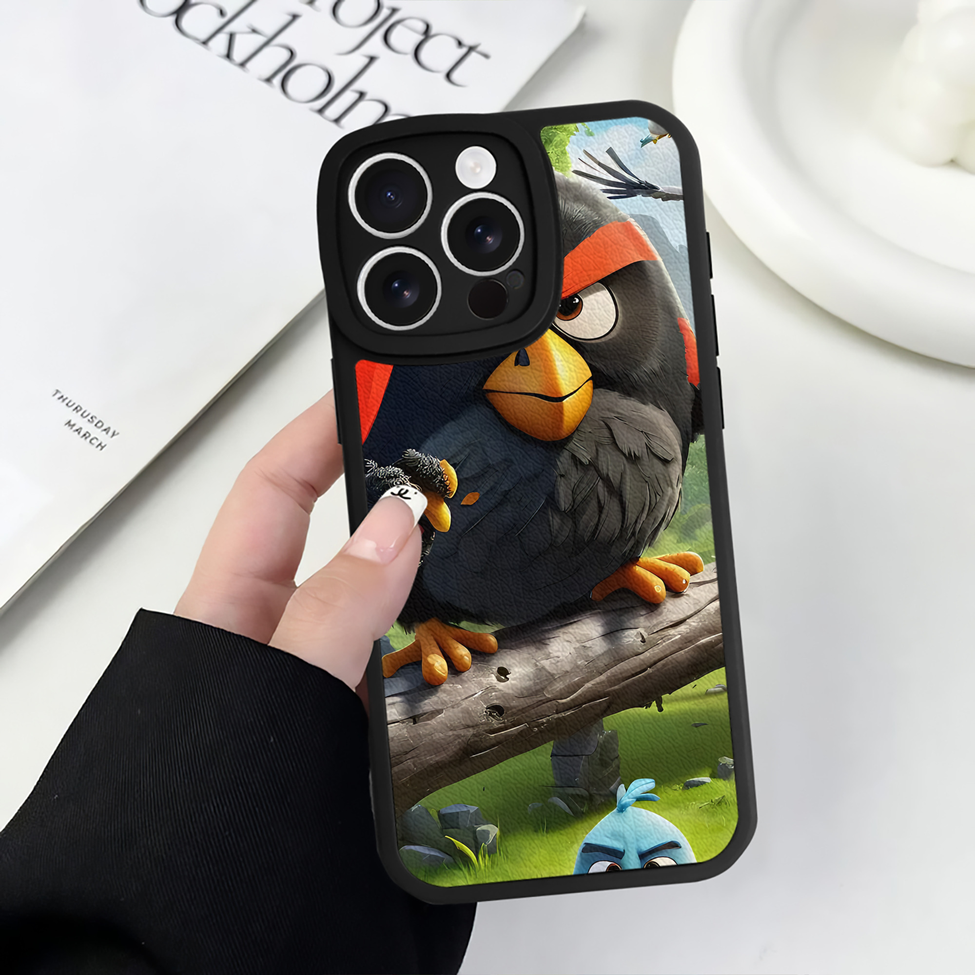 （画像用） Angry Birds アングリーバード 【iPhone 16シリーズ対応】シリコンスマホケース（レザー調） 材質：シリコン